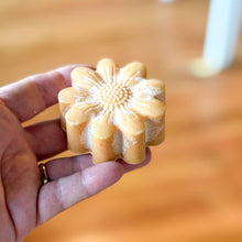 Load image into Gallery viewer, honey tallow turmeric face bar soap