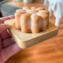 Load image into Gallery viewer, honey tallow turmeric face bar soap