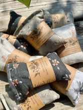 Load image into Gallery viewer, chamomile sachet / natural scent baggie